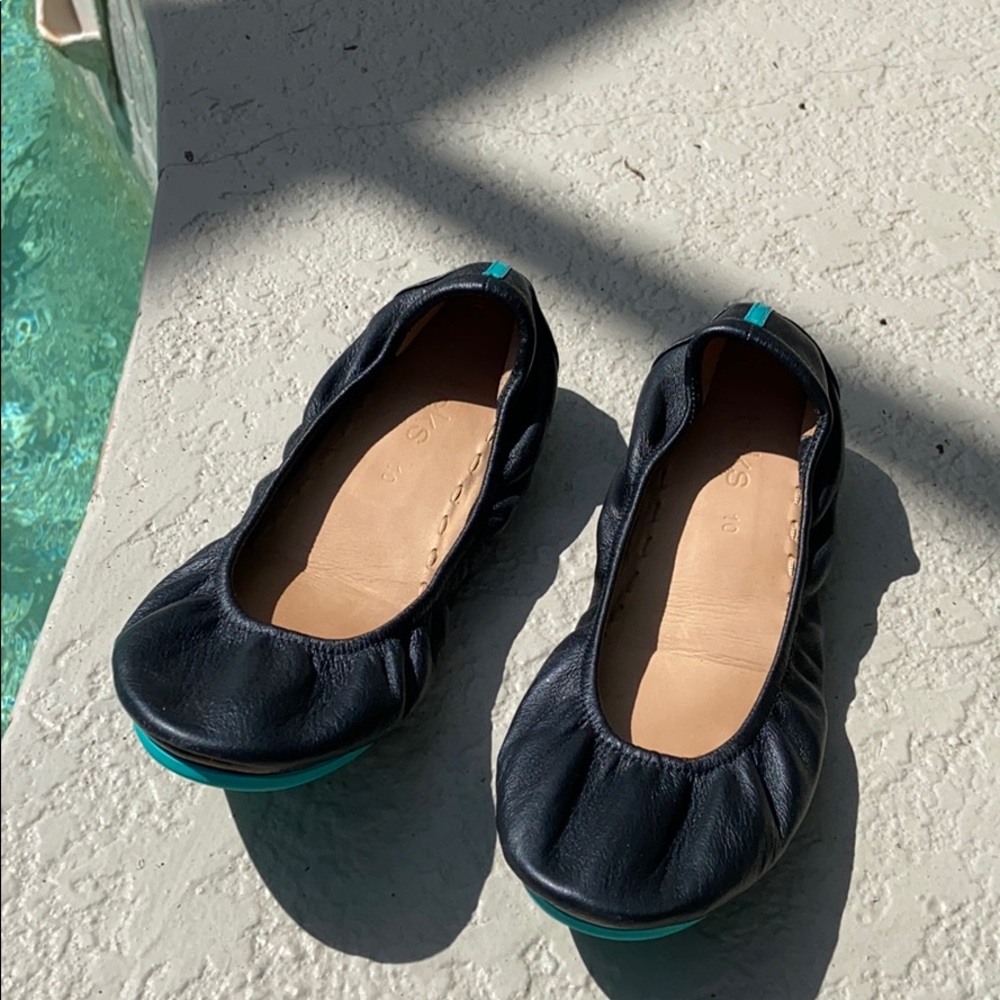 Lovely pair of black Tieks size 10